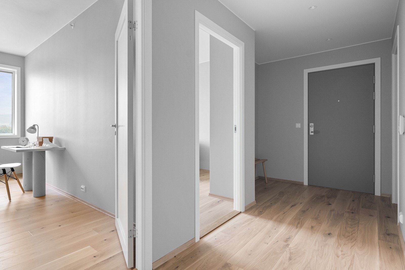 I praktisk tilknytning til gangen har man en innvendig bod på ca. 6,8 kvm. Galleribilde