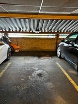 parkering plass Galleribilde