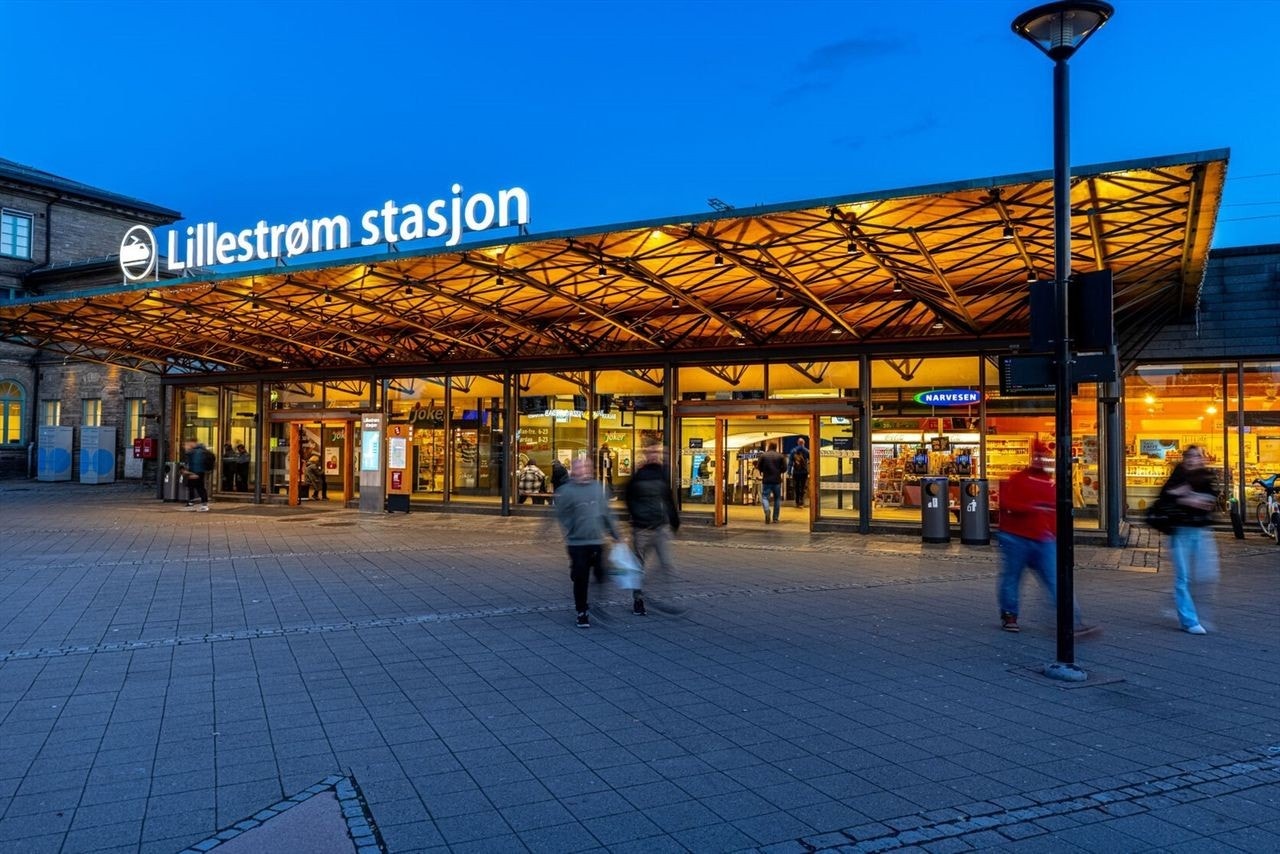 Lillestrøm Stasjon Galleribilde