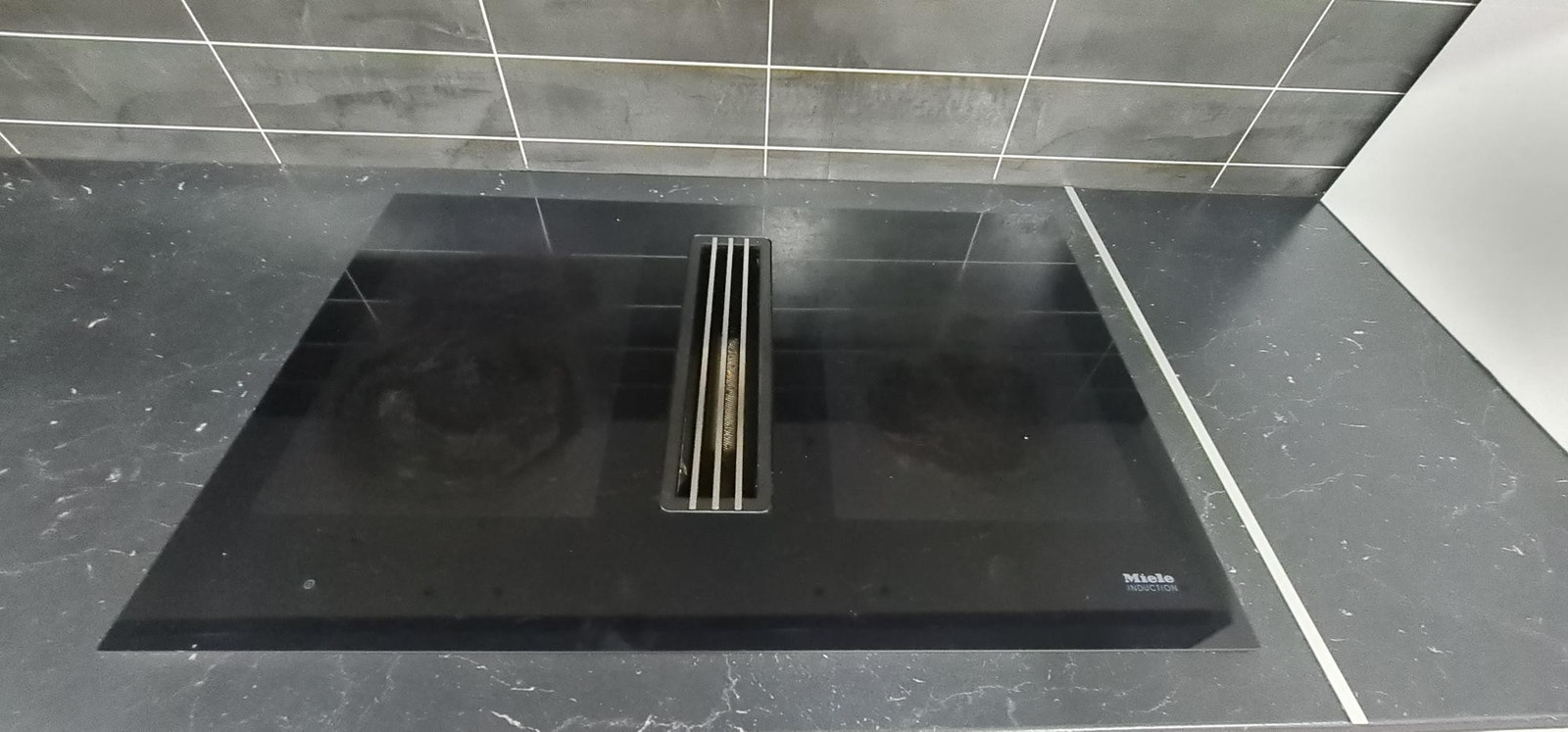 Miele induksjons plate med vifte Galleribilde