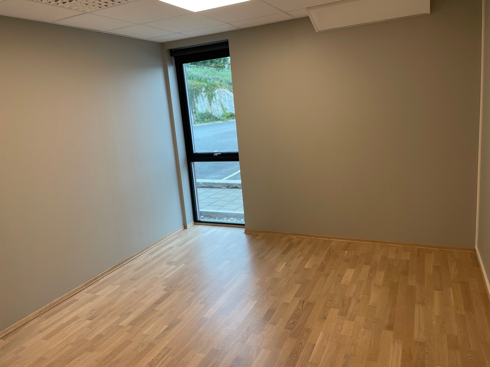 Adskilt møterom på 12,2 m2 Galleribilde