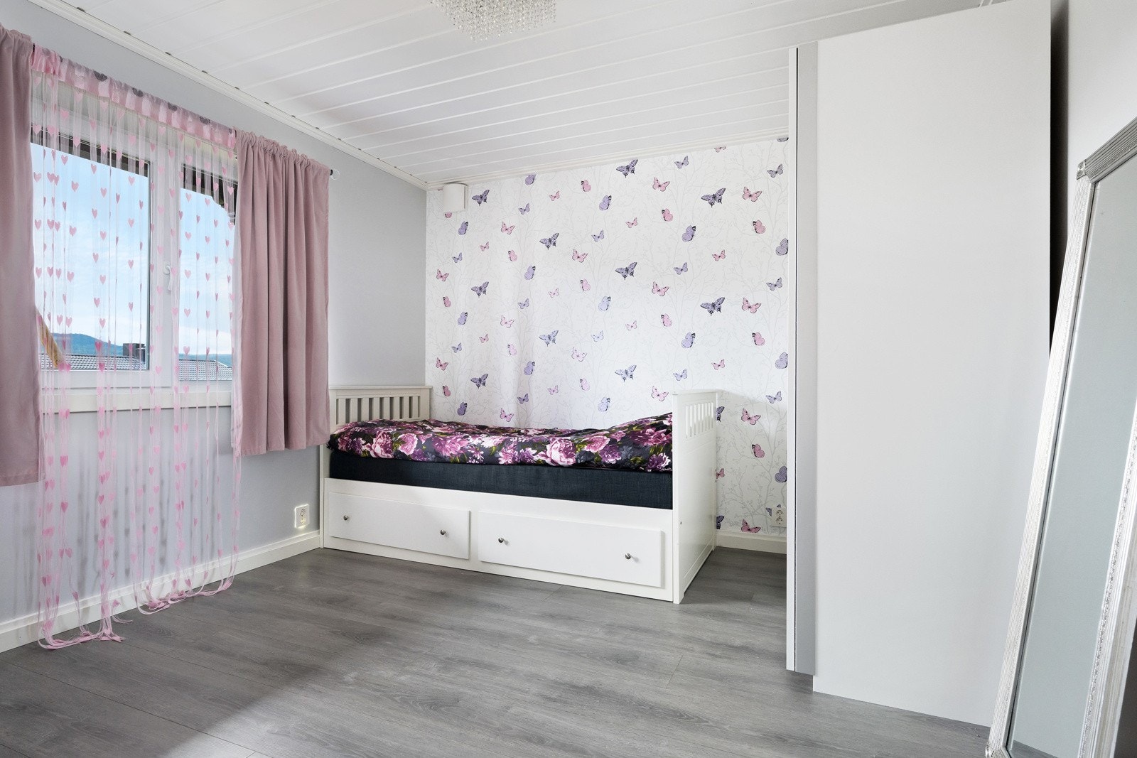 soverom nede Galleribilde