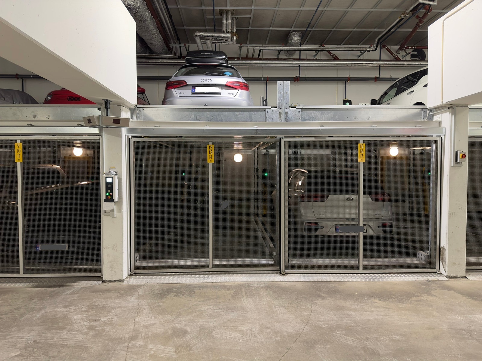 Plass nr 12 selges (der Audi A3 står) Galleribilde