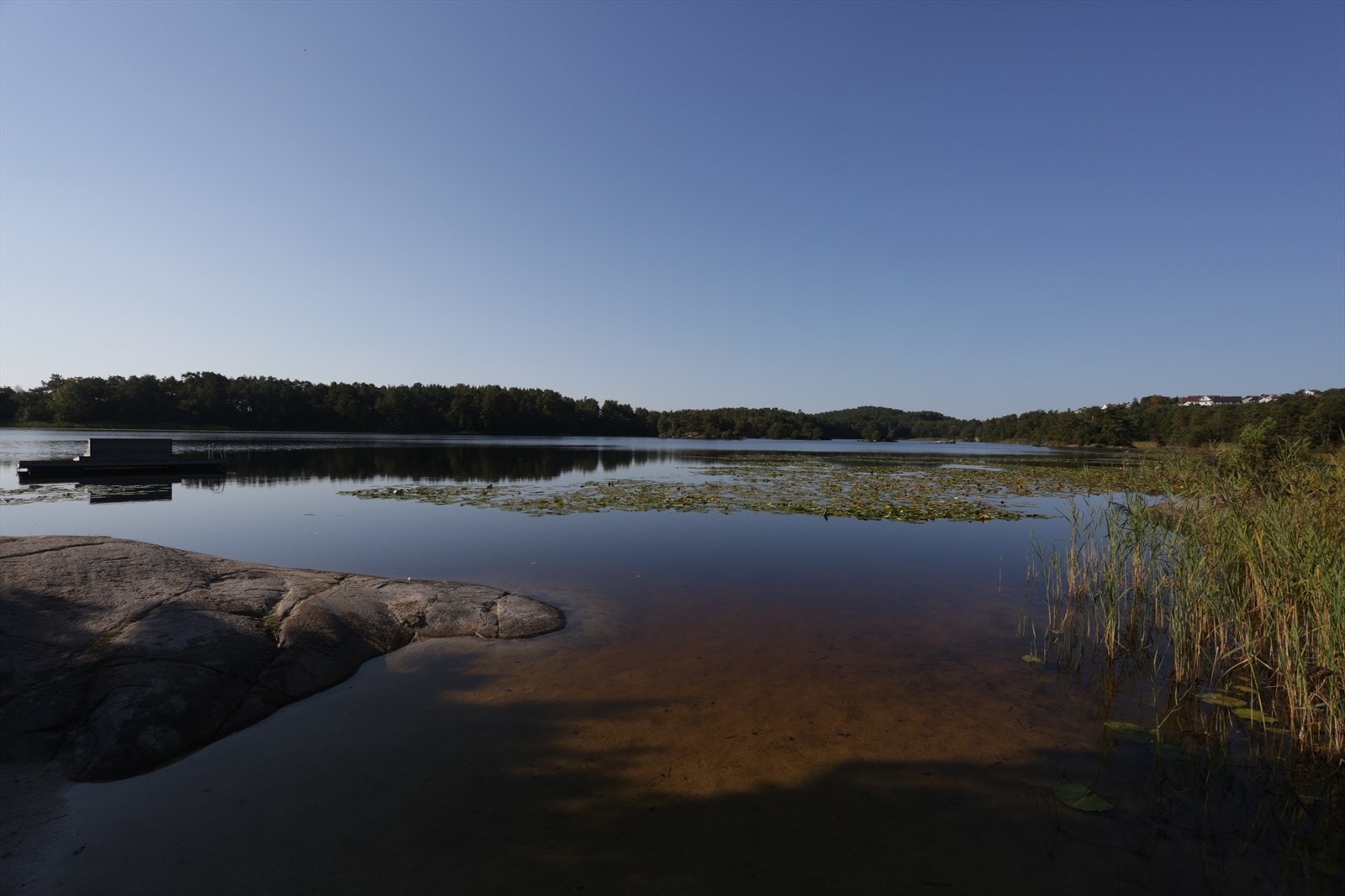 Kvernhusvannet ligger like ved Galleribilde