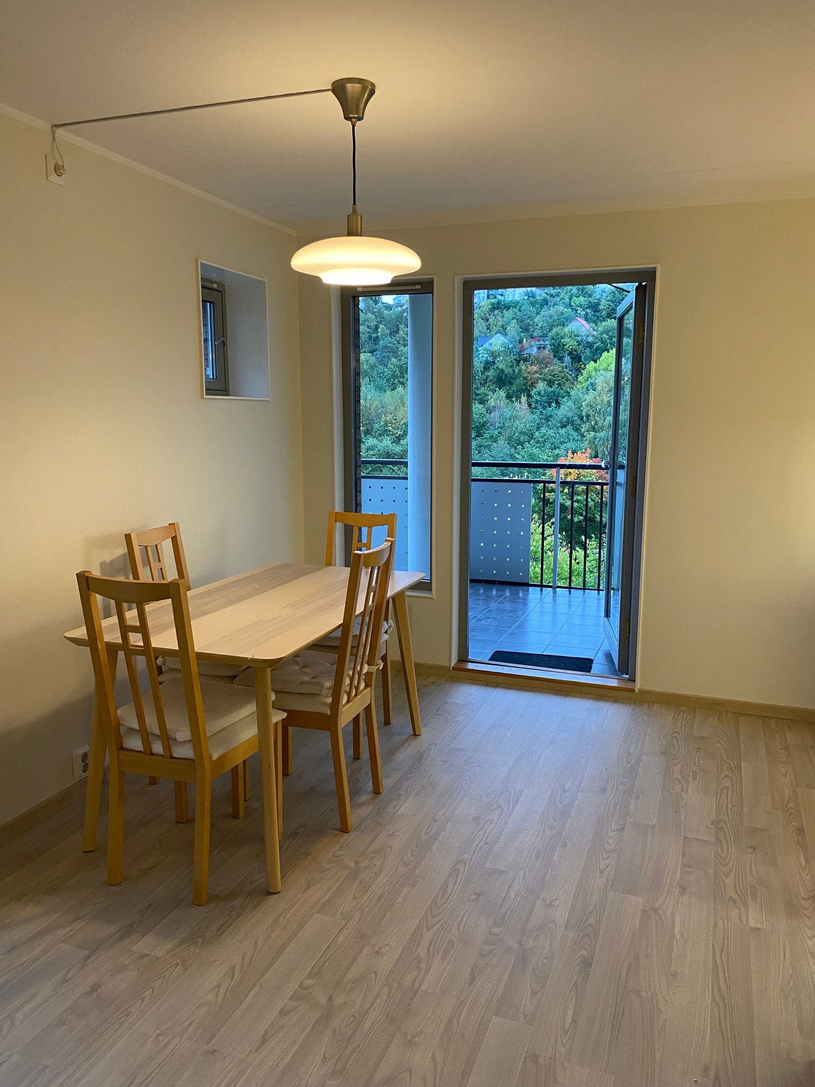 utgang til stor balkong Galleribilde