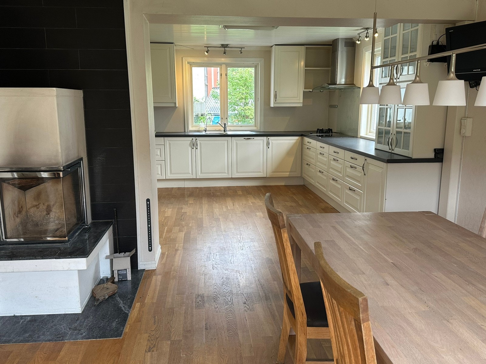 Peis på spisestue/kjøkken Galleribilde