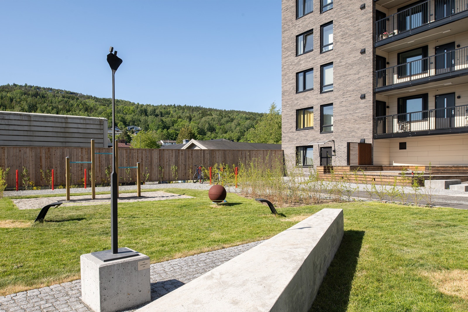 Bilde av Skulpturen «Nær» Marcus Mars Galleribilde