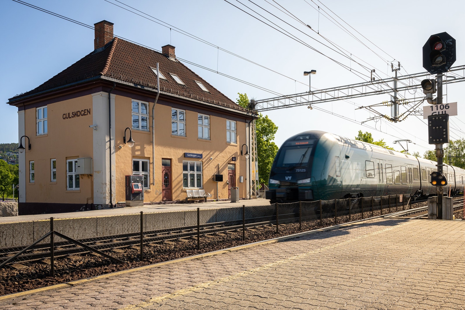 Gangavstand til Gulskogen stasjon Galleribilde