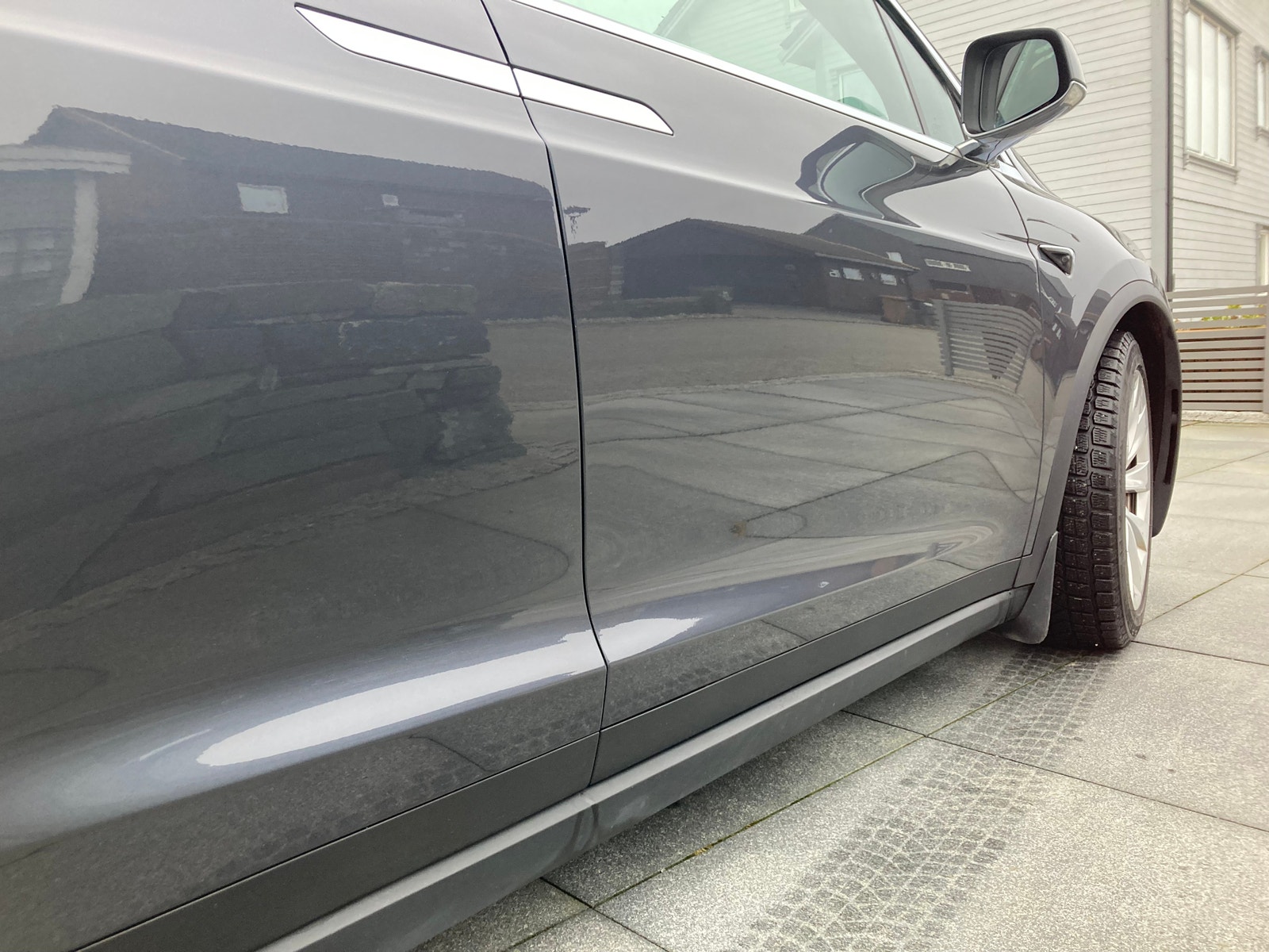 Tesla Model X 6