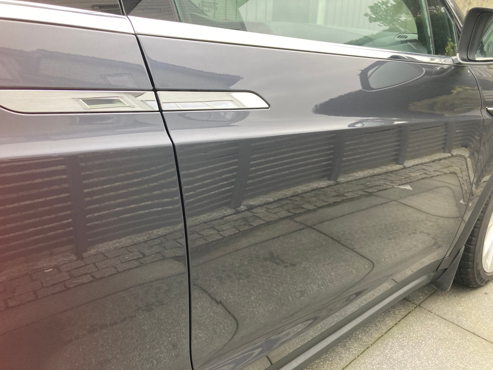 Tesla Model X 19
