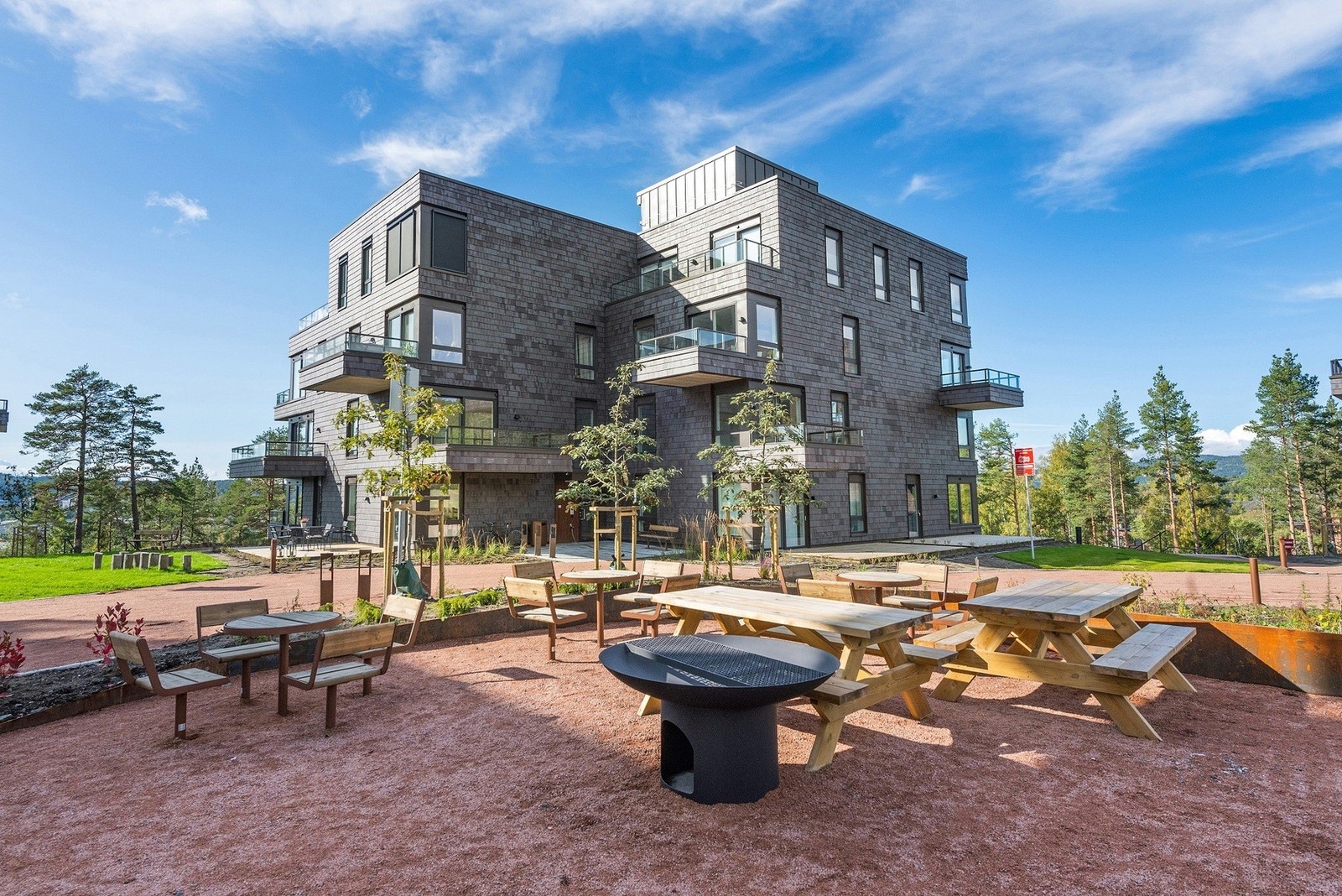 Hus E på Pallplassen. Galleribilde