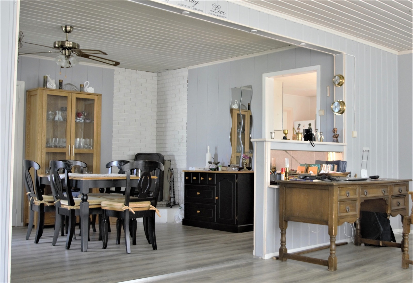 Spisestuen. Galleribilde