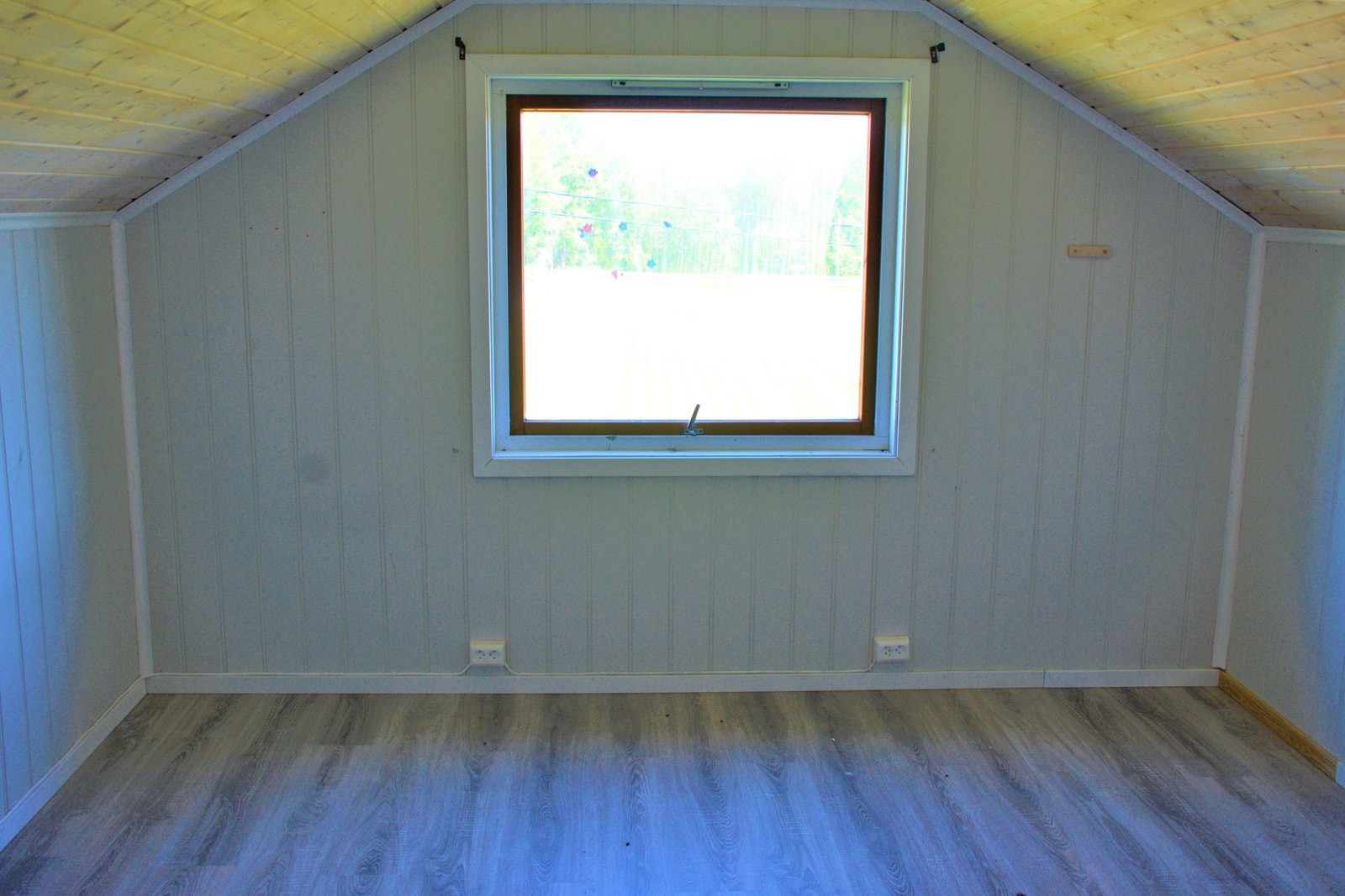 Soverom kvist. (2) Galleribilde