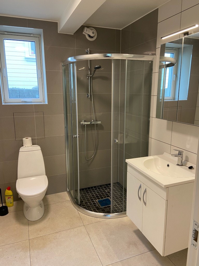 Bad med varme i gulv Galleribilde