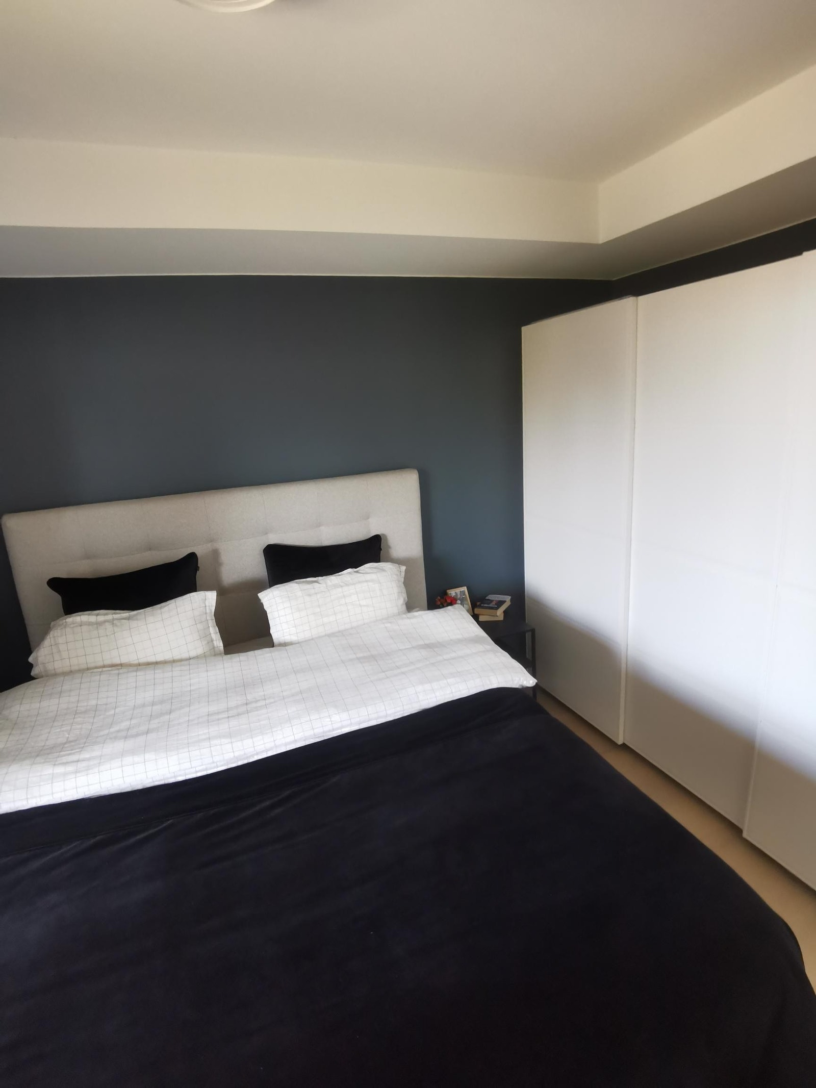 Soverom med god plass til 180 seng Galleribilde