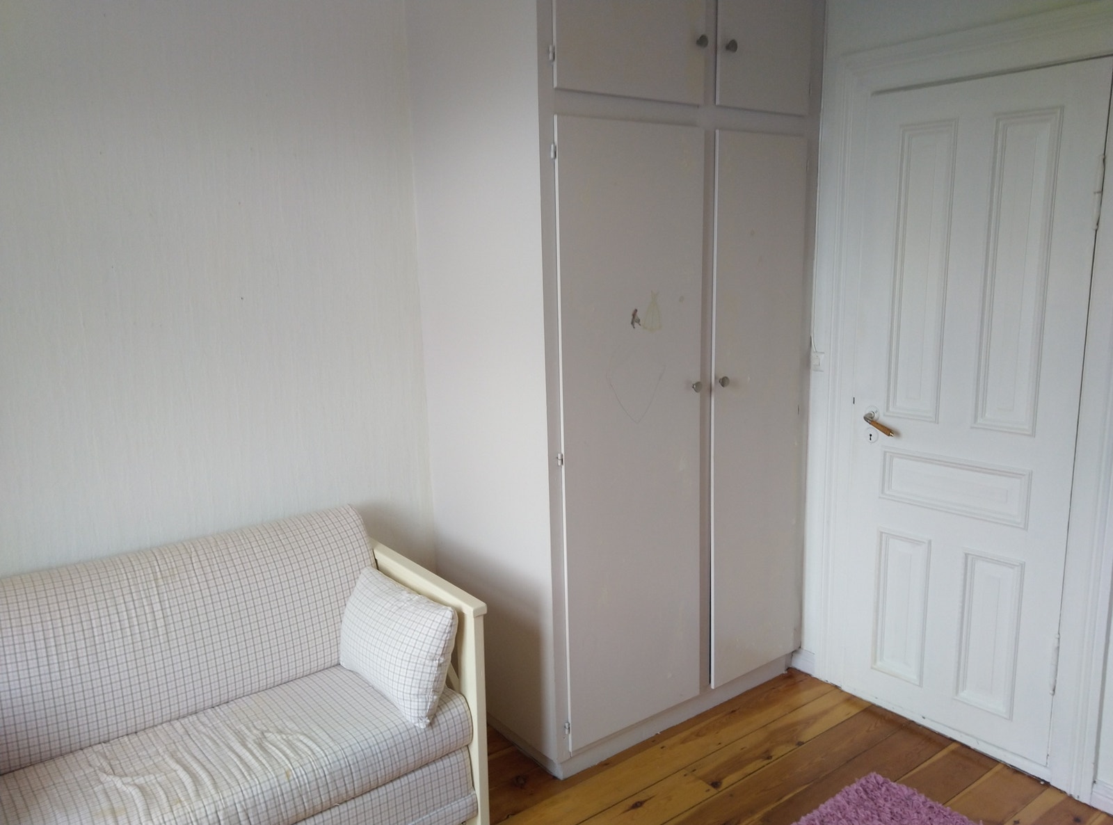 Soverom 2 i andre etasje, veggskap Galleribilde