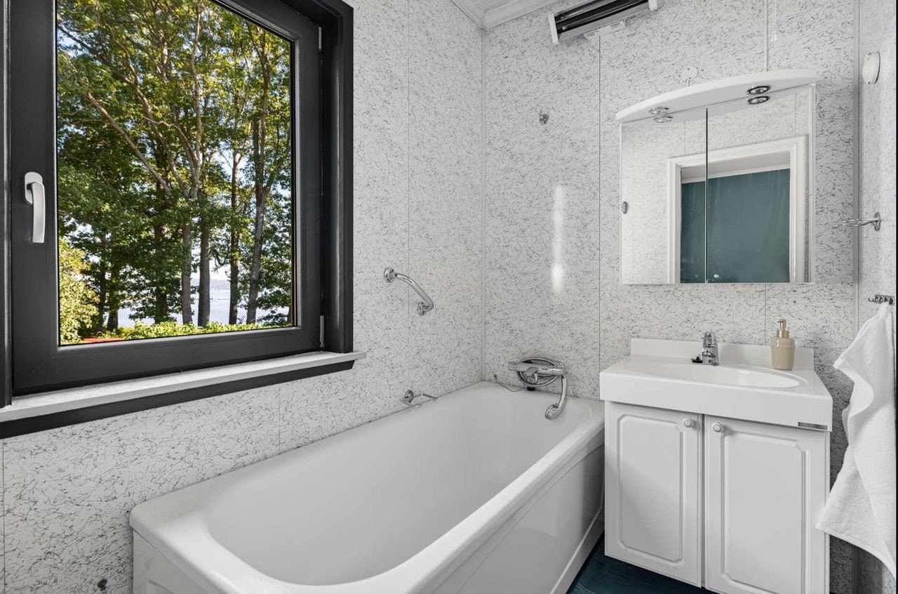 hoved soverom med egen bad Galleribilde