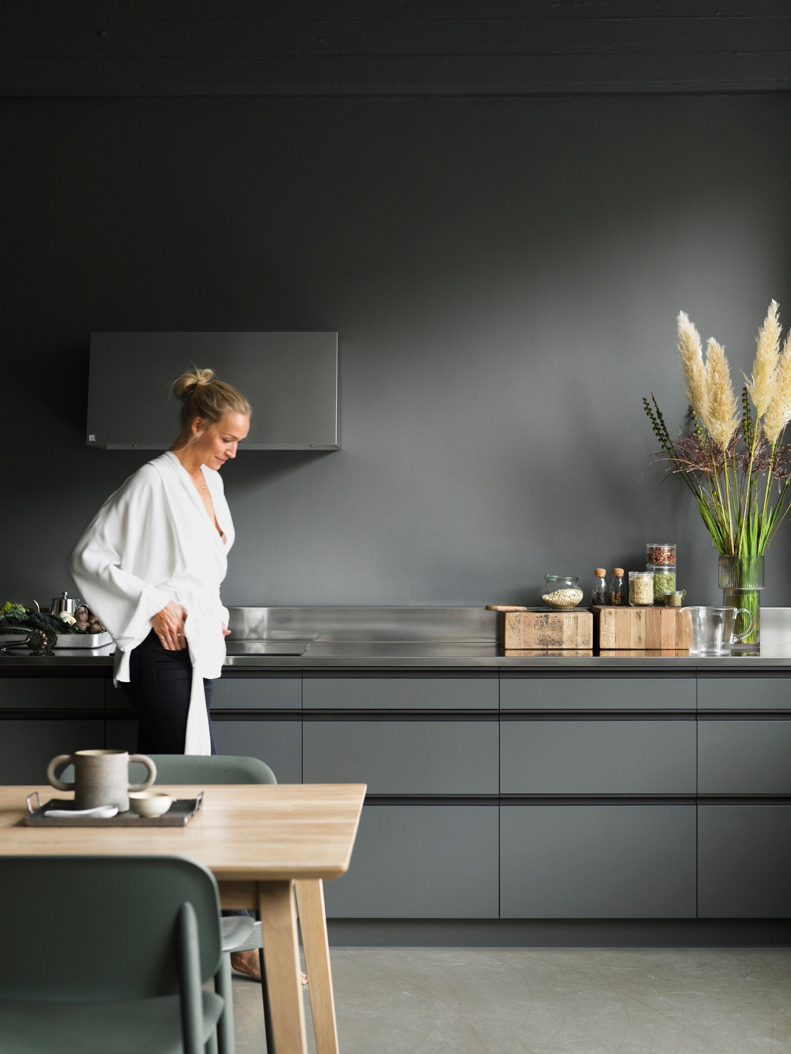 Katalogbilde og illustrasjonsbilde fra Drømmekjøkken. Galleribilde