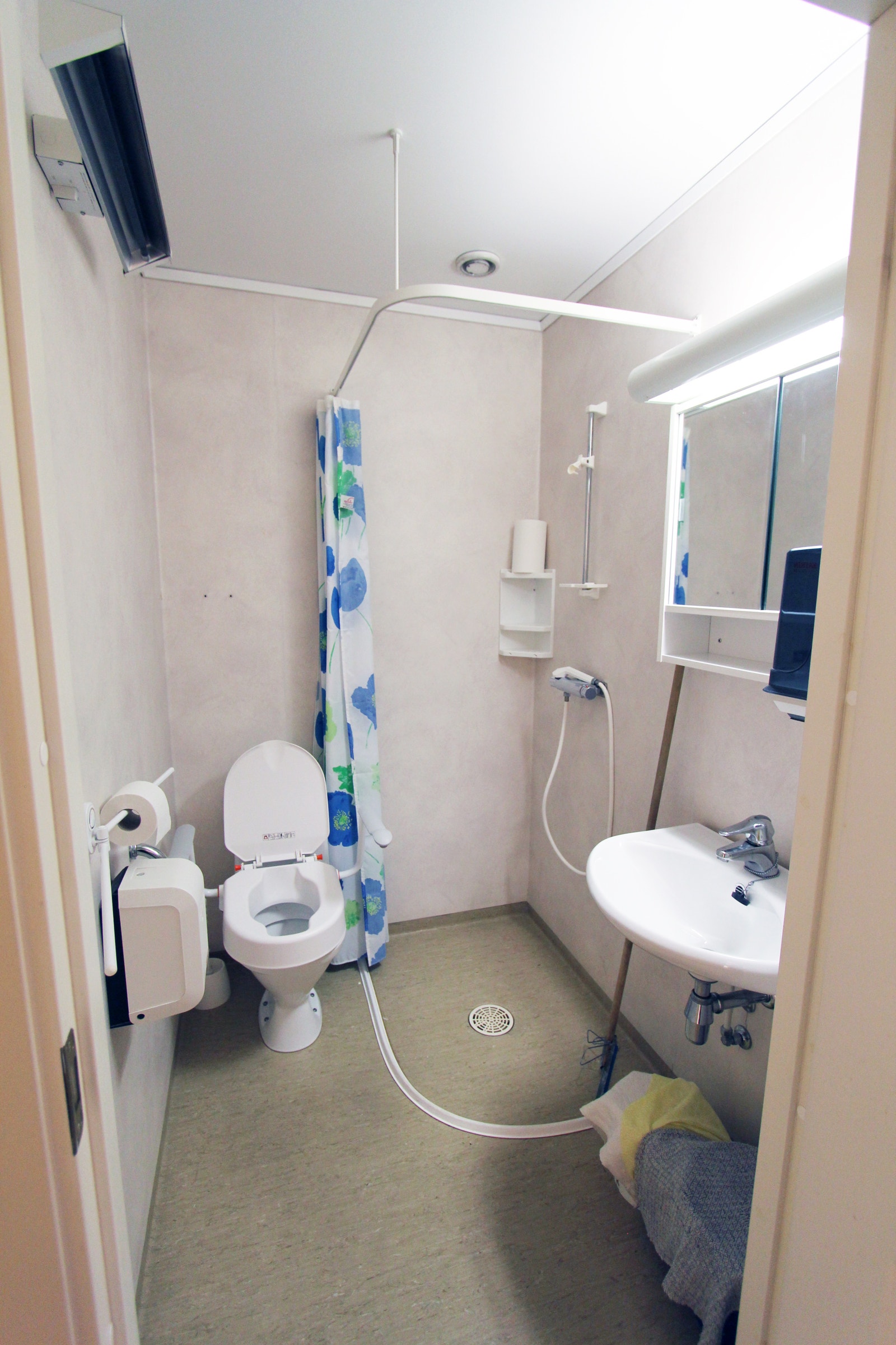 Bad i fellesstue Galleribilde