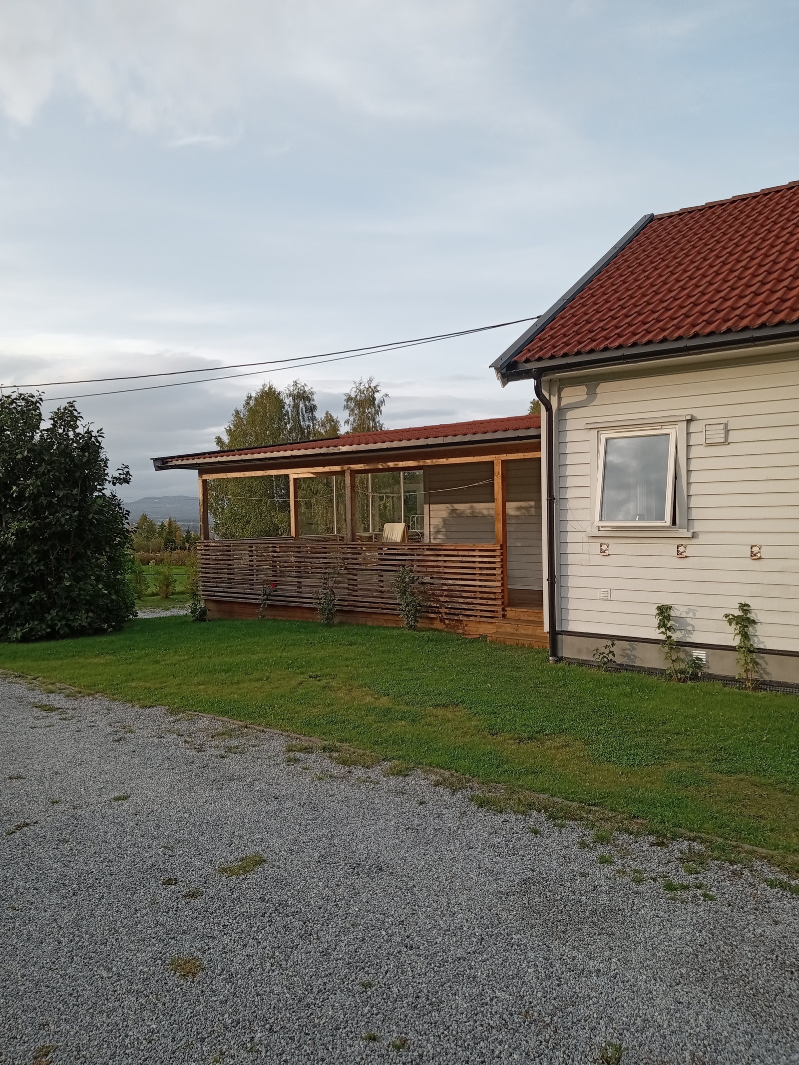 Terrassen sett fra gårdsplassen. Galleribilde