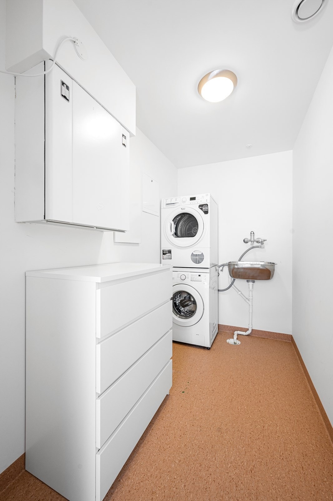 Bod / vaskerom Galleribilde