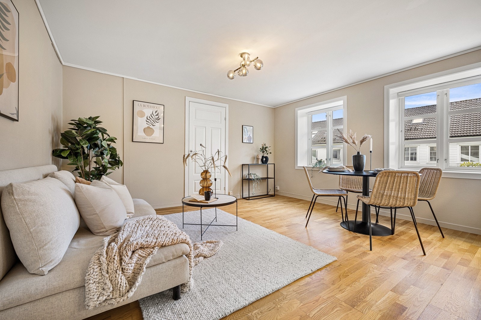 Velkommen til Nordre Skogveien 69 - presentert av Stine Larsen i Privatmegleren Galleribilde