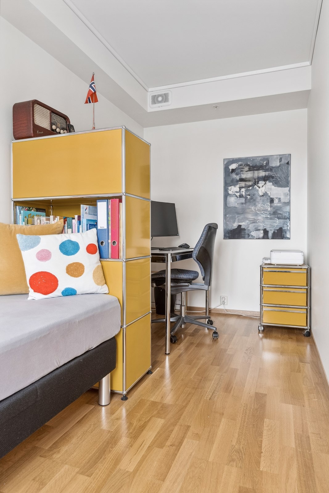 Soverom nr. 3 ligger i bakkant av stuen Galleribilde