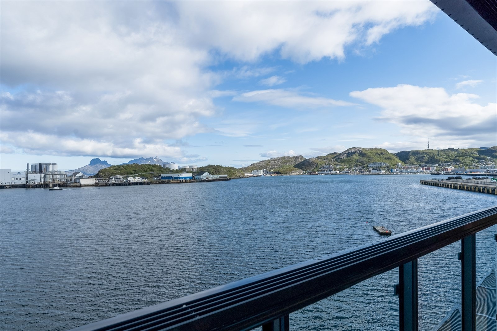 Meget gode solforhold fra ettermiddagen og til langt utpå kvelden Galleribilde