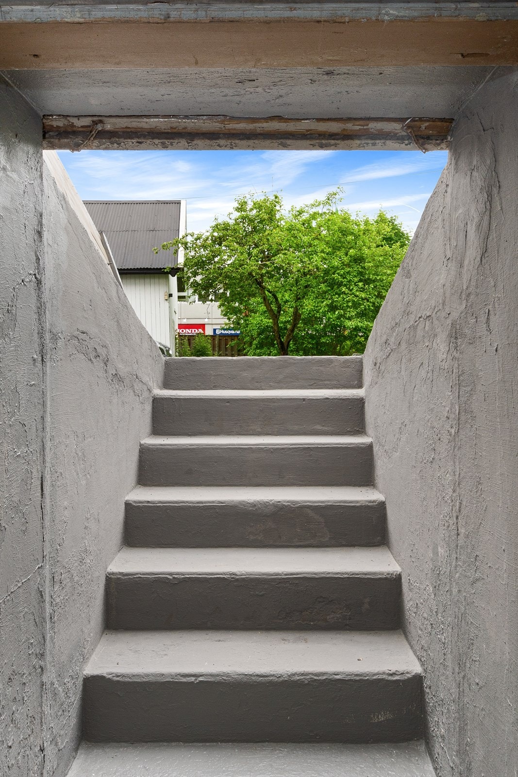 Trapp opp til gateplan. Galleribilde