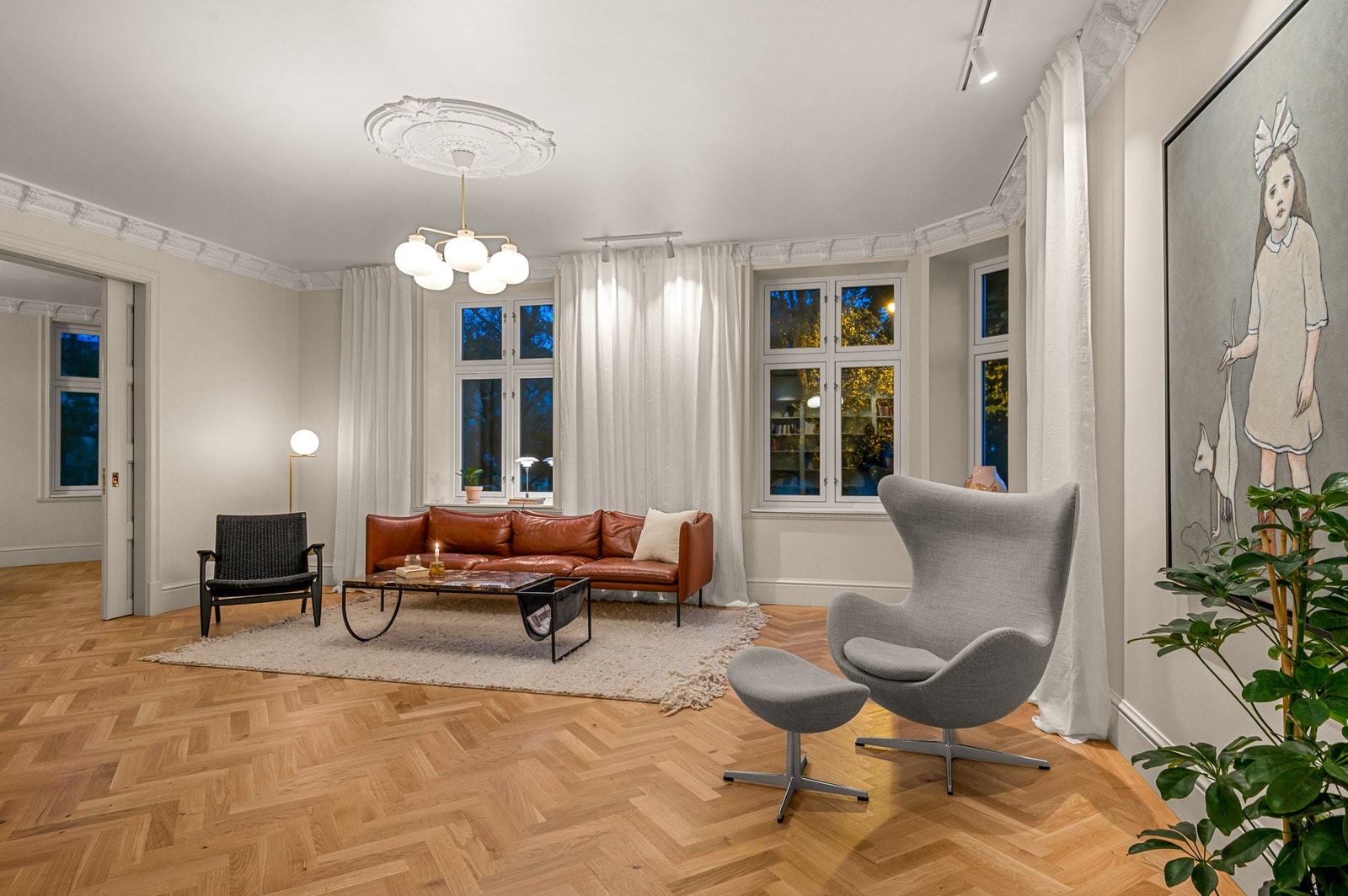 Når det skumrer utendørs blir det en helt spesiell atmosfære og stemning i stuene. Galleribilde