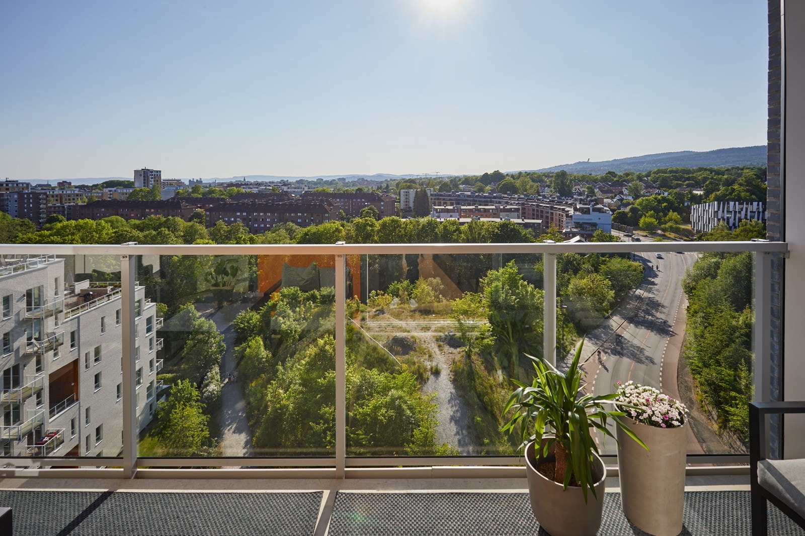 Utsikten er unik, her han man fullt skue over hele hovedstaden! Galleribilde