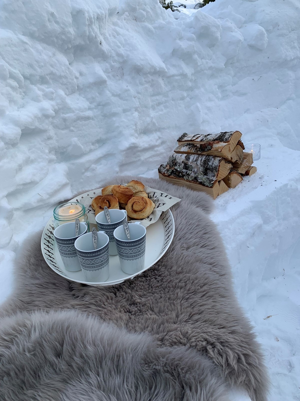 Stemning ved bålpanne 2.jpg Galleribilde