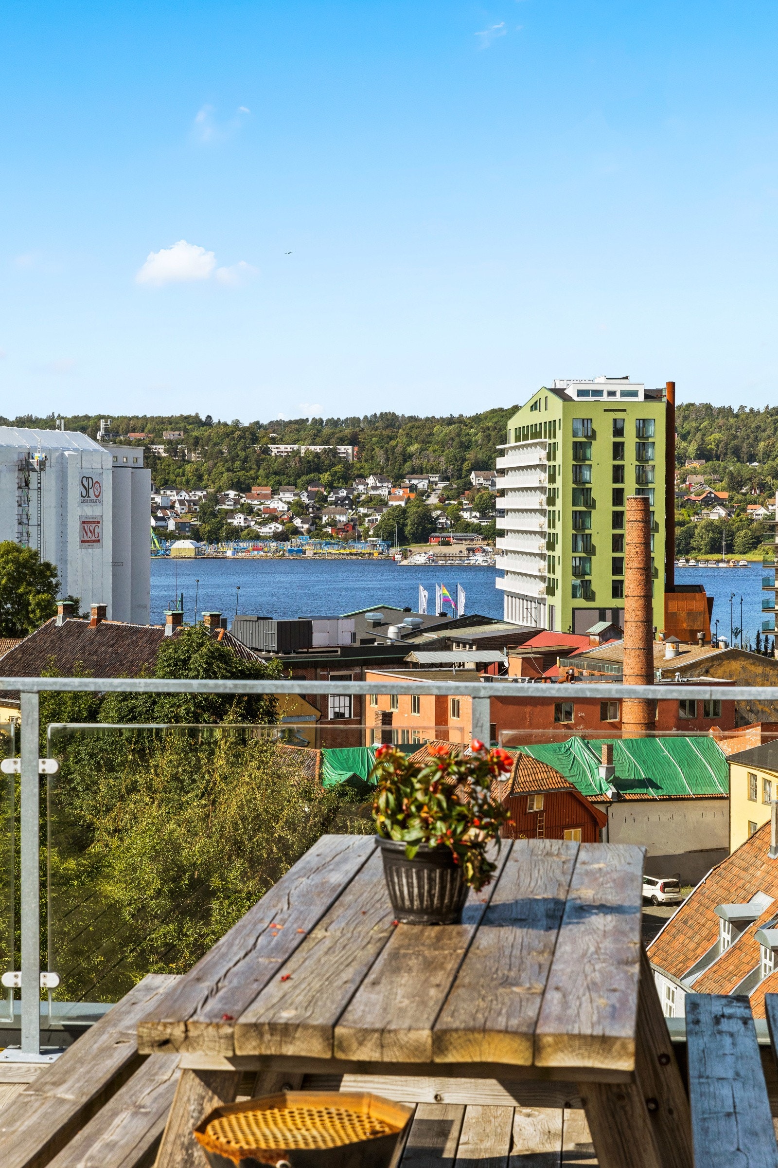 Utsikt fra takterrasse. Galleribilde