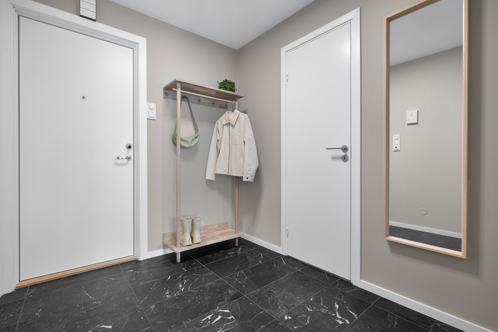 Lys og innbydende entré Galleribilde