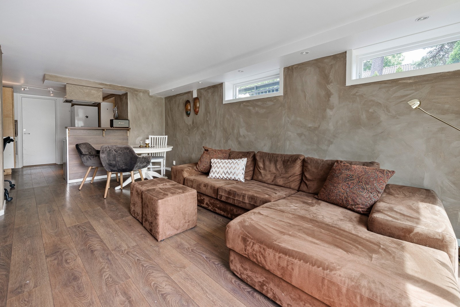 Plass til sofagruppe og spisebord Galleribilde