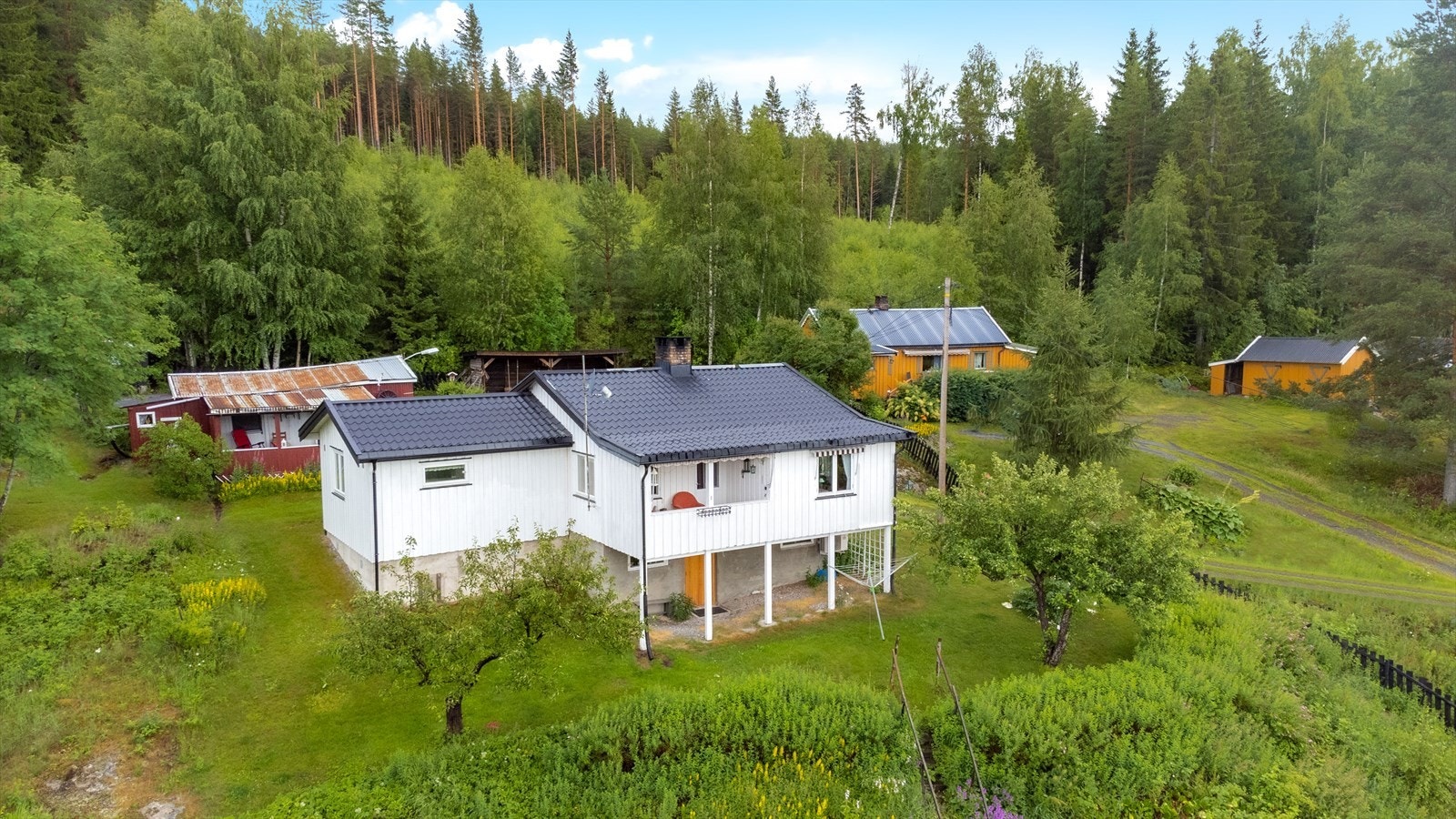 EiendomsMegler 1 v/Lars Christian Hol m har gleden av å presentere Nord-Breibyvegen 16! Galleribilde