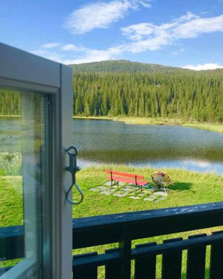 Utsikt fra kjøkkenbordet Galleribilde