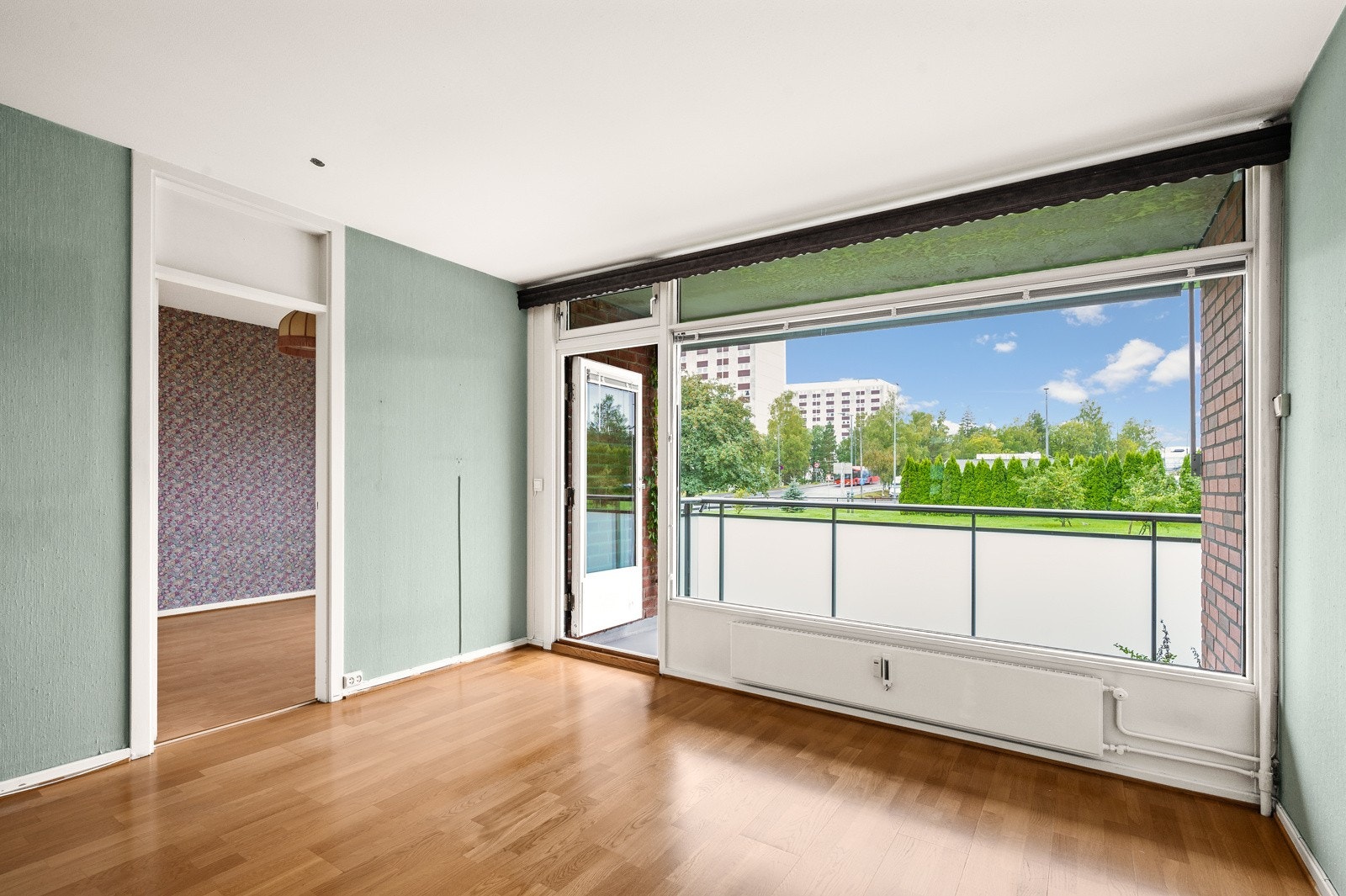 Dersom oppsatte visningstidspunkt ikke passer, ta gjerne kontakt så ordner vi en privatvisning. Galleribilde