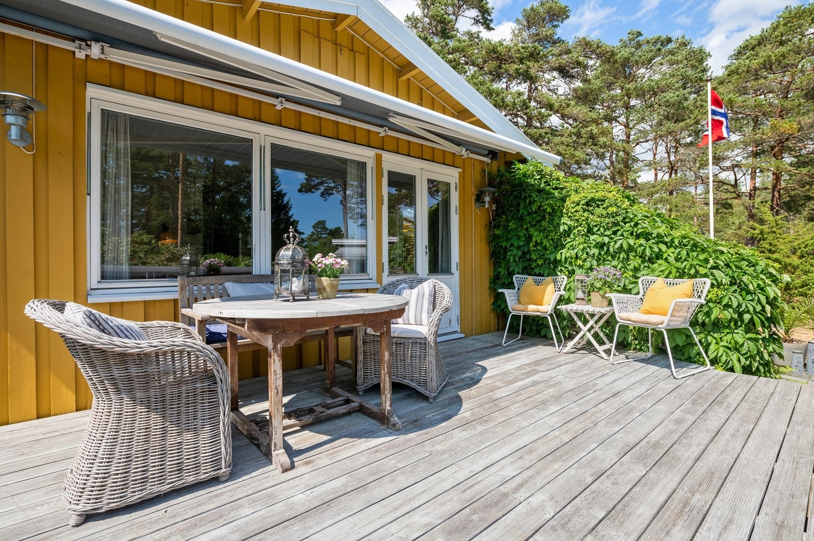 Her kan sommeren nytes fra morgen til kveld. Galleribilde