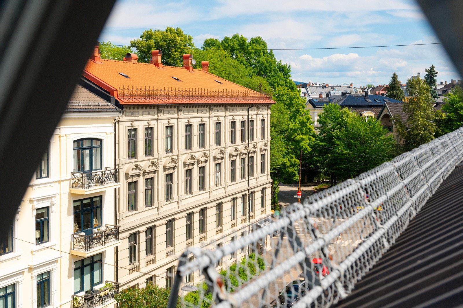 Her bor man meget sentralt og samtidig skjermet til i et av Oslos mest etterspurte nabolag. Galleribilde
