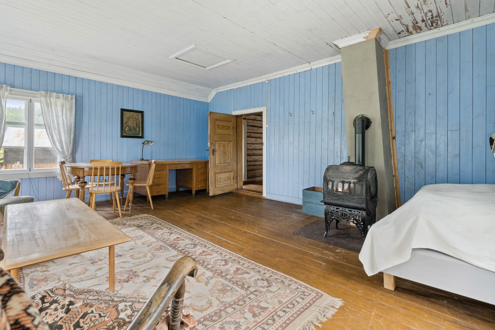 Det er fire soverom i 2. etasje på eneboligen. Galleribilde