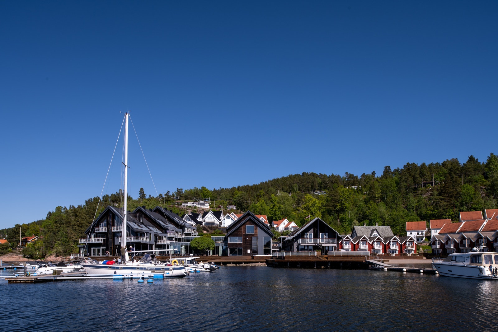 Marina med mulighet for båtutstilling eller andre maritime produkter. Galleribilde