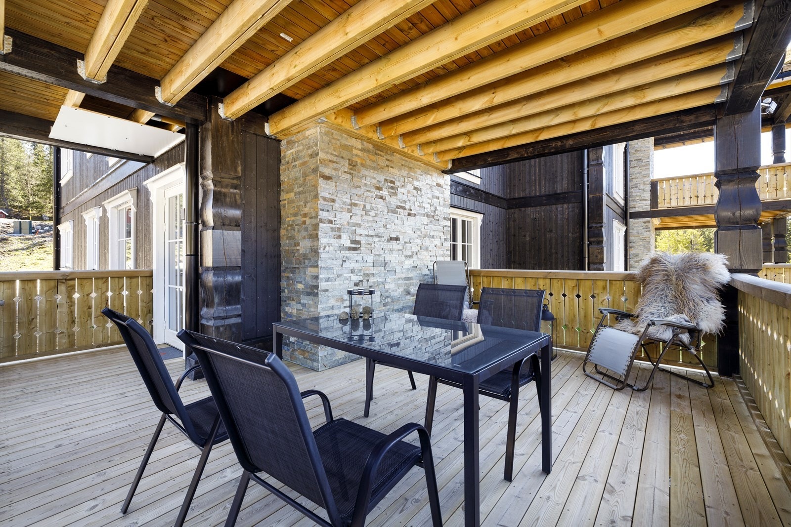 Terrasse. Galleribilde