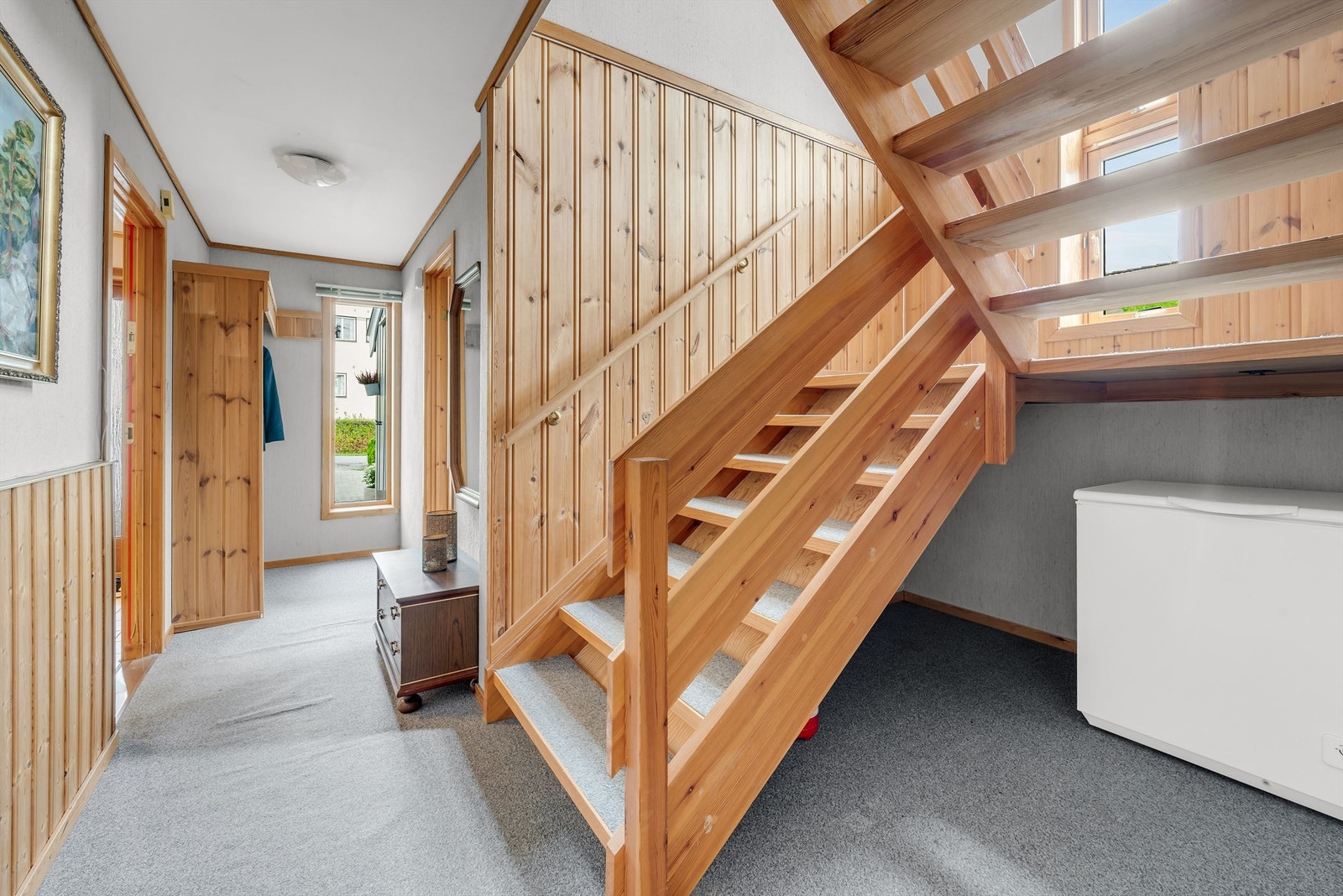 I tilleggsdelen kan familien vokse, barna få egen ungdomsavdeling, besteforeldre flytte inn, eller boligdrømmen gå i oppfyllelse ved at en av enhetene leies ut. Galleribilde