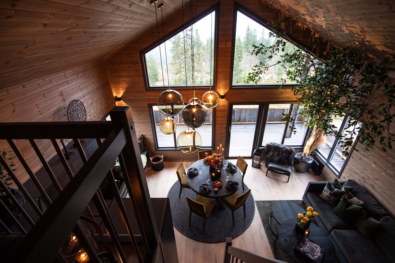 Luftig og fint på hemsen.2,15 meter takhøyde. Galleribilde