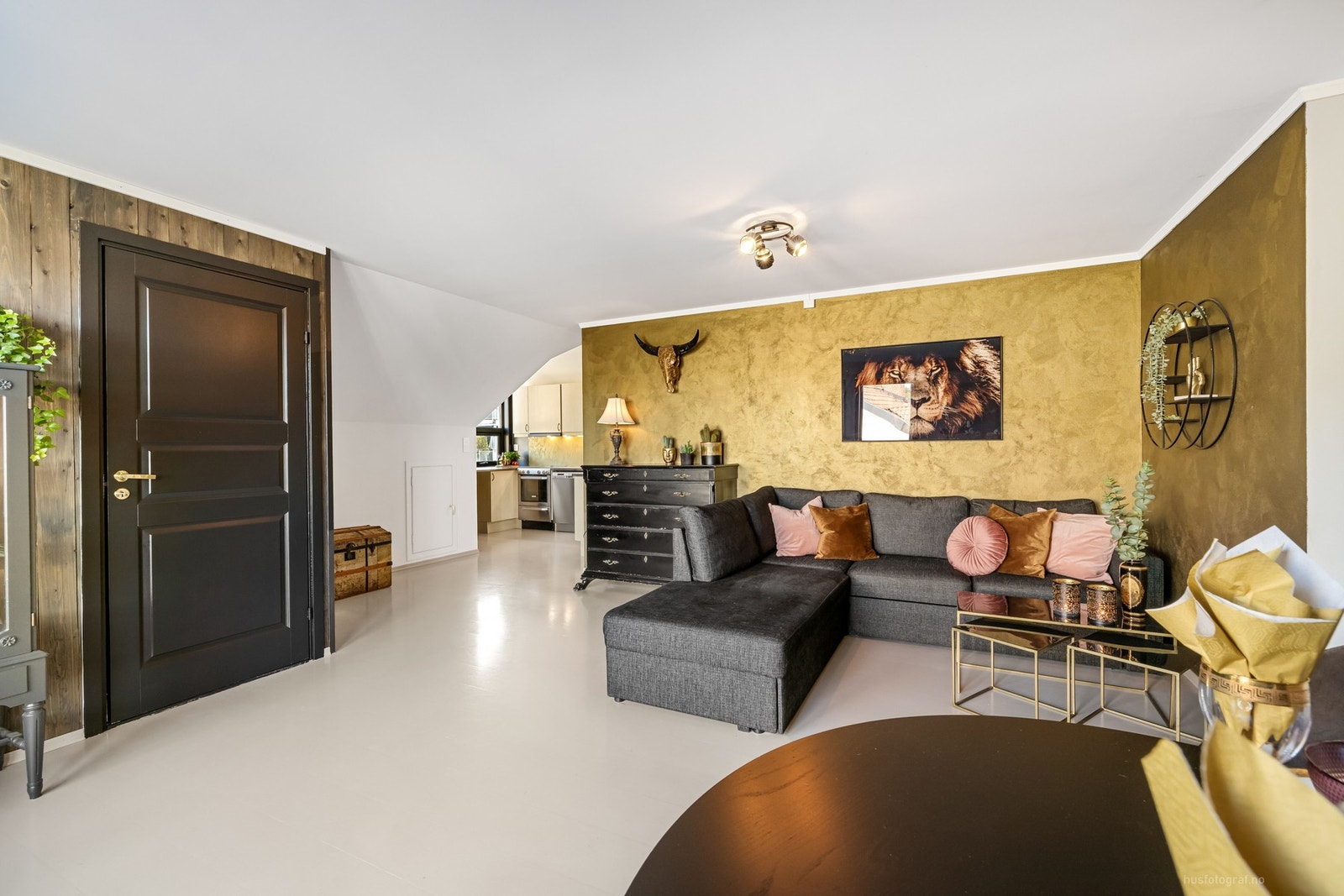 En smakfull og stilig leilighet. Galleribilde