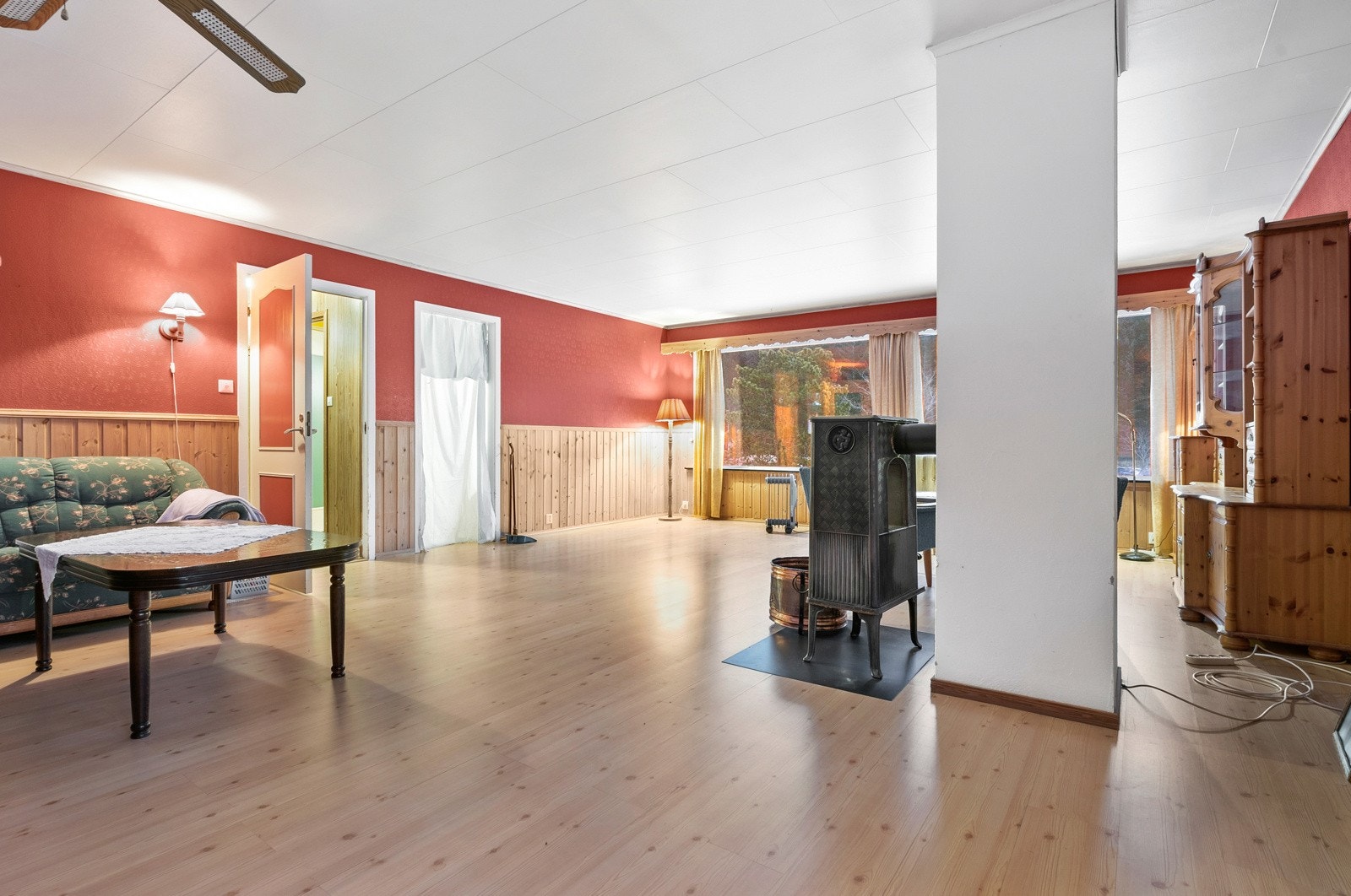 Stor og romslig stue Galleribilde