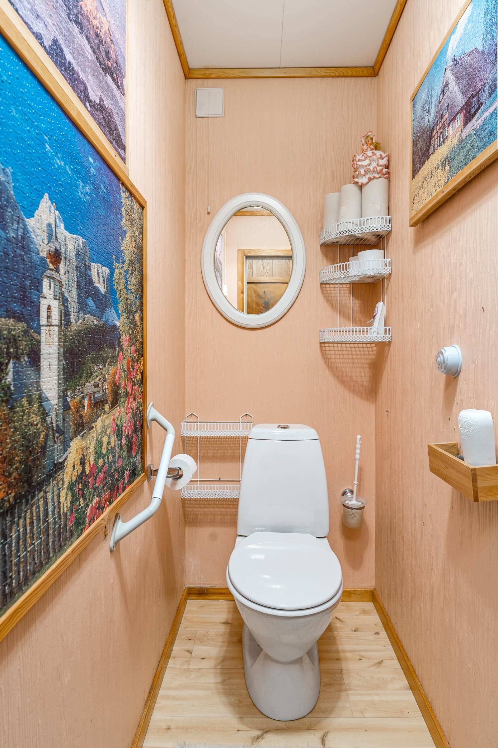 WC-rom Galleribilde
