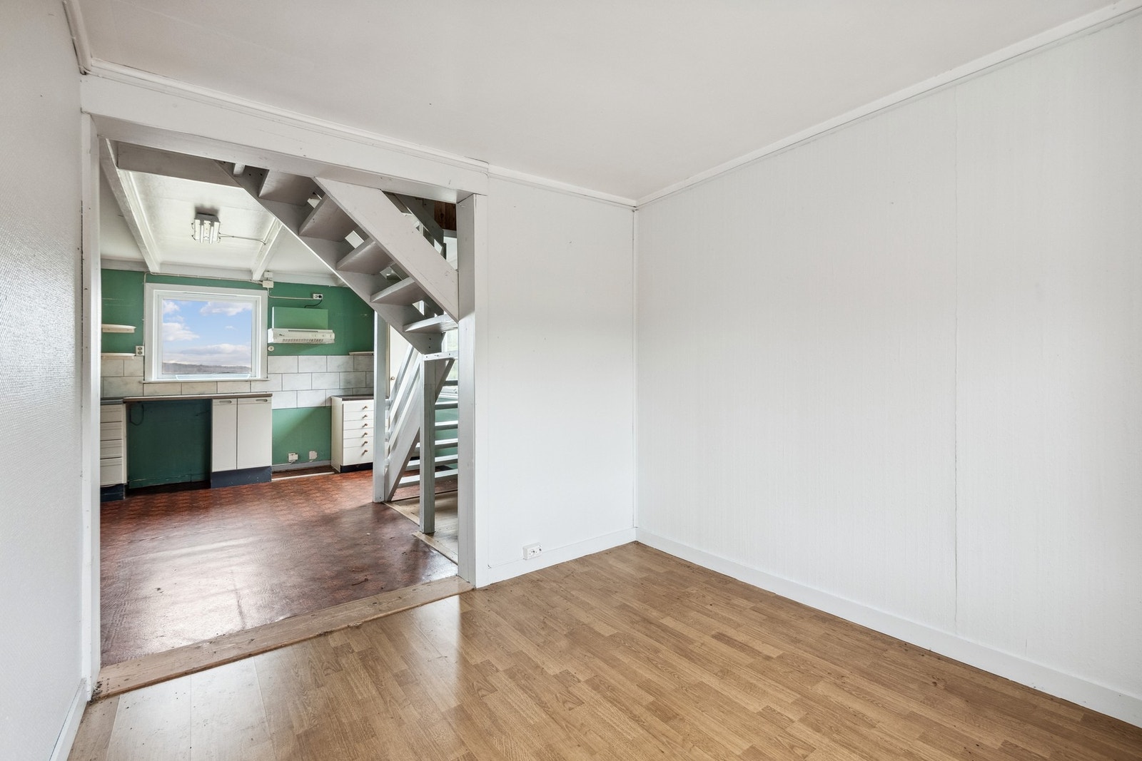 Kjøkken/spisestue. Galleribilde