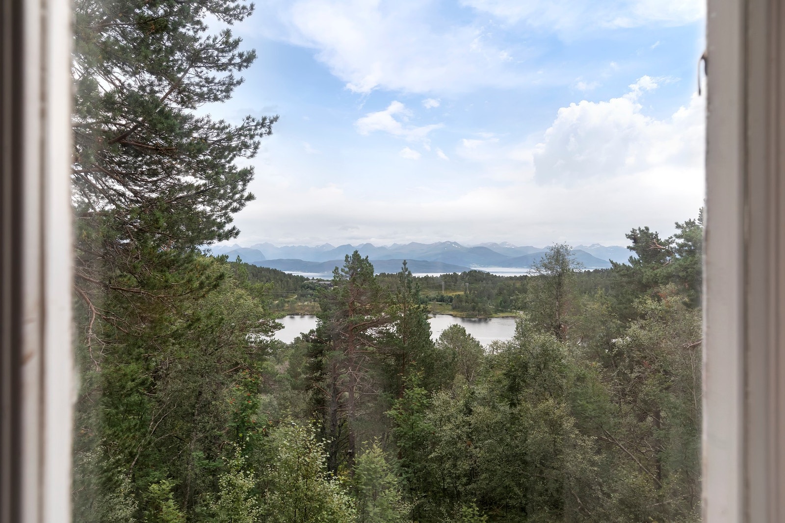 Utsikt over Øverlandsvatnet Galleribilde